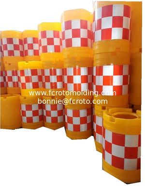 Water Filled Traffic Rotomolding Plastic Road Safety Barrier For Sale